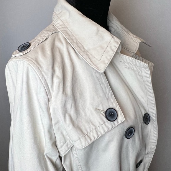 GAP Ivory Trench Coat - Size Large - Picture 3 of 8